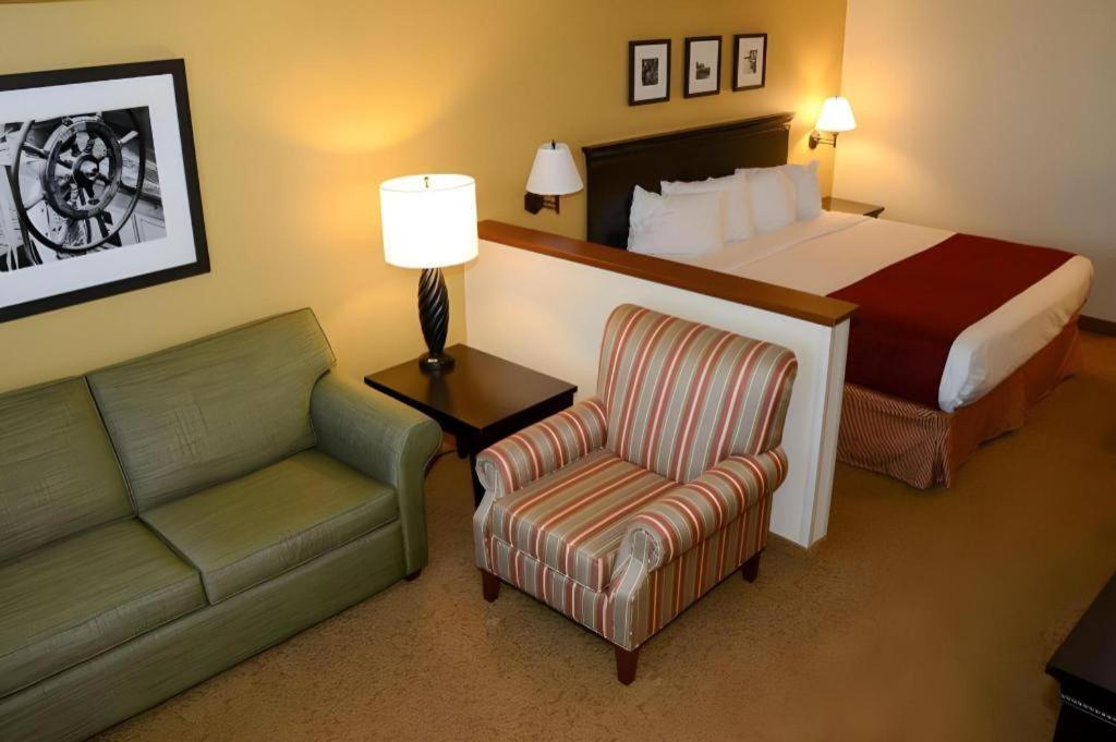 Country Inn & Suites By Radisson, Dundee, Mi Exteriér fotografie